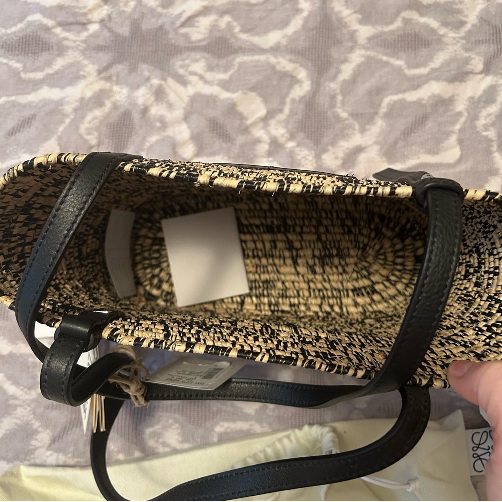 Authentic Loewe Black and Cream Woven raffia/leather small basket bag NWT! - Picture 10 of 12